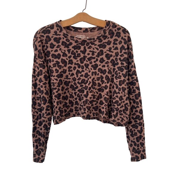 Abercrombie & Fitch Tops - Abercrombie & Fitch Tee Size Small Cropped Boyfriend Leopard Animal Print Soft